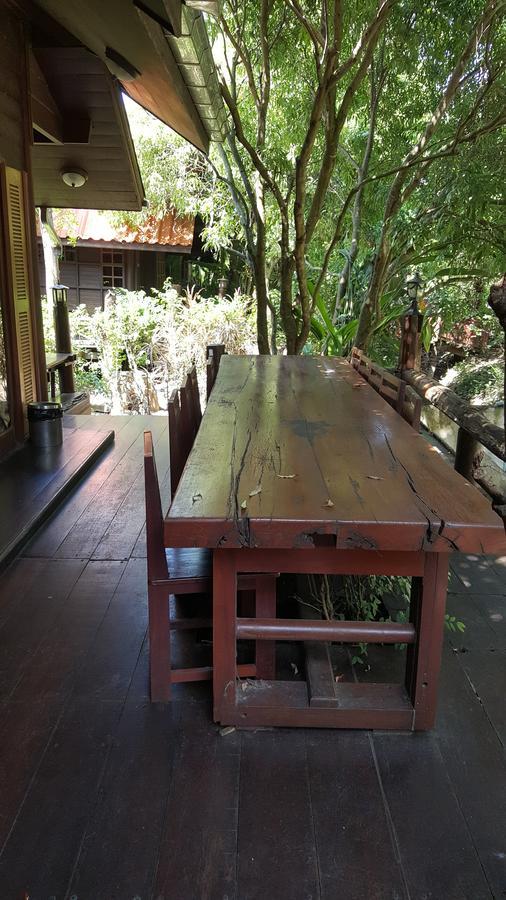 Ruean Mai Chai Khlong Amphawa Exterior photo