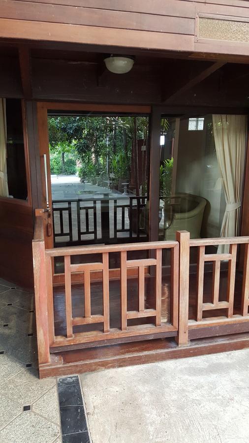 Ruean Mai Chai Khlong Amphawa Exterior photo