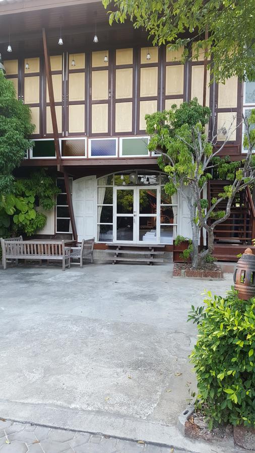 Ruean Mai Chai Khlong Amphawa Exterior photo