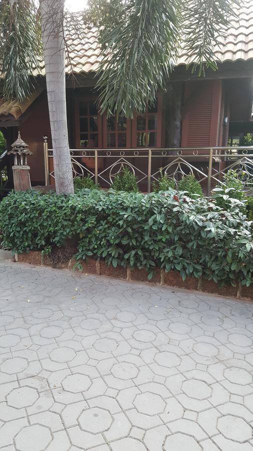 Ruean Mai Chai Khlong Amphawa Exterior photo