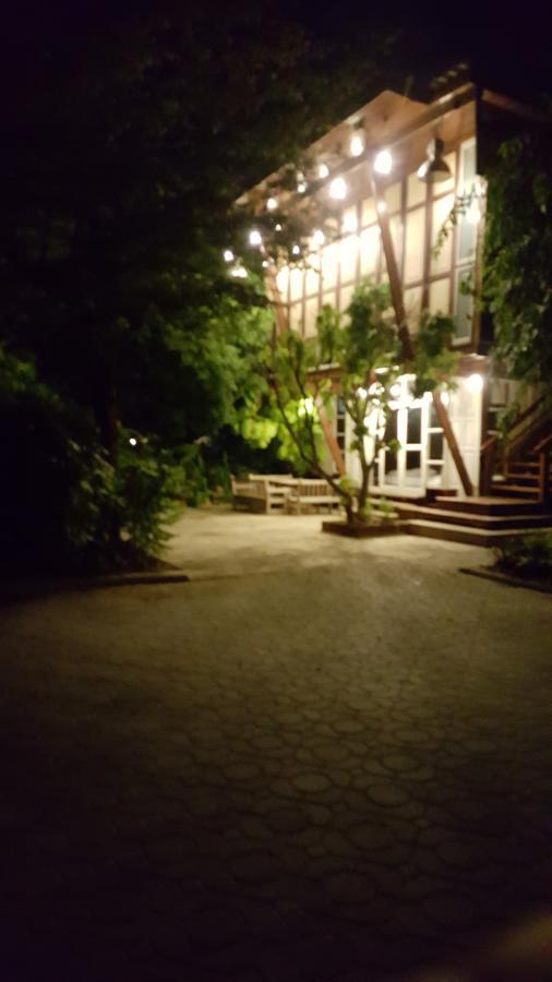 Ruean Mai Chai Khlong Amphawa Exterior photo